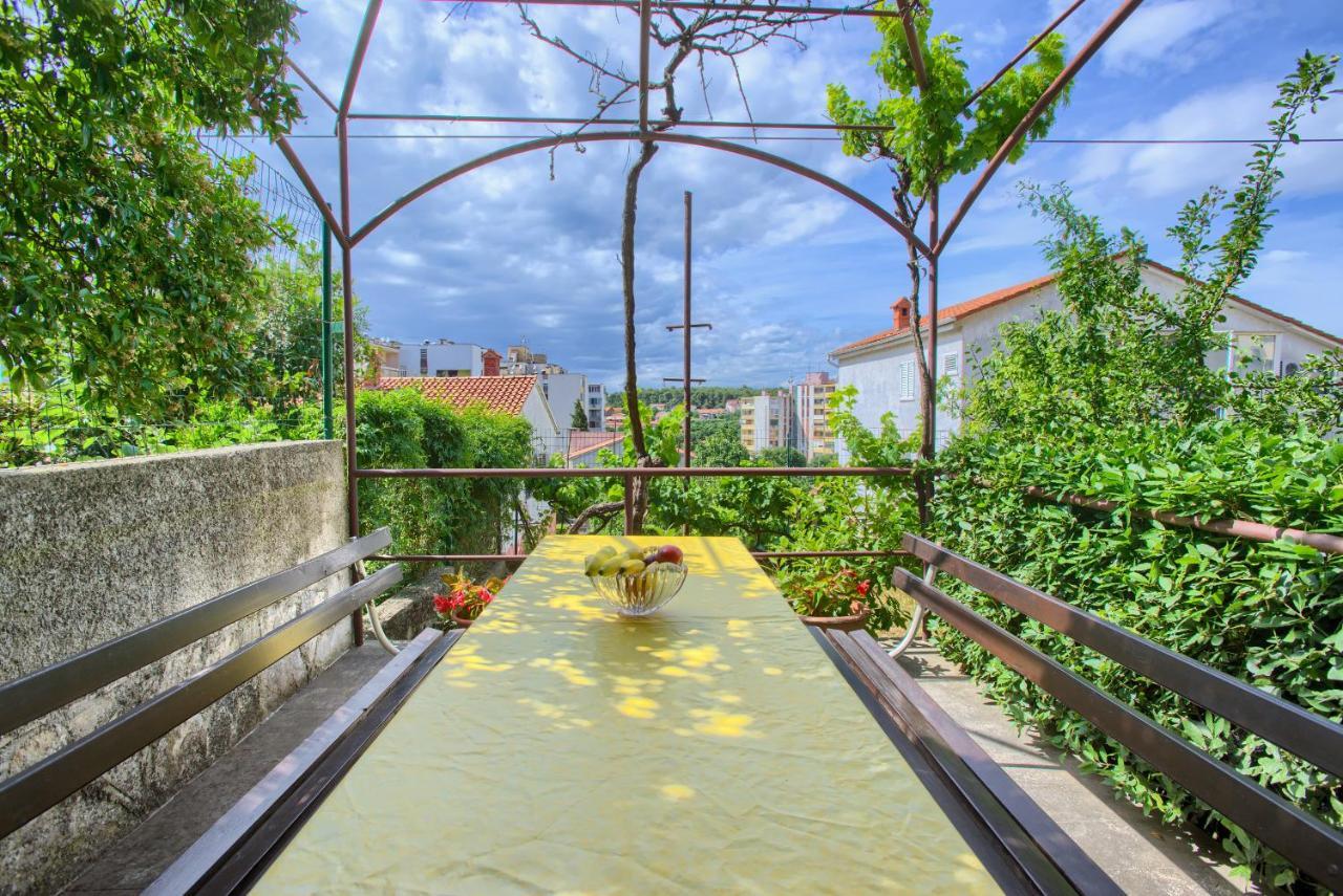 Apartman Paola Pula Zewnętrze zdjęcie