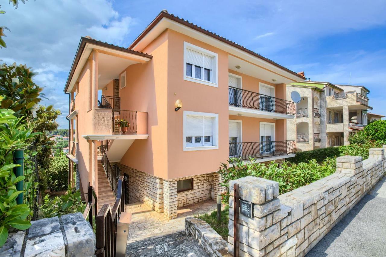 Apartman Paola Pula Zewnętrze zdjęcie